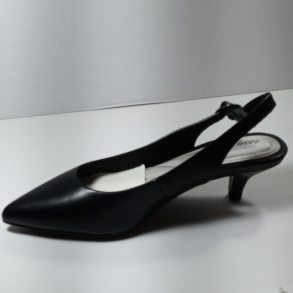 Shoes - Picture 3 of 5